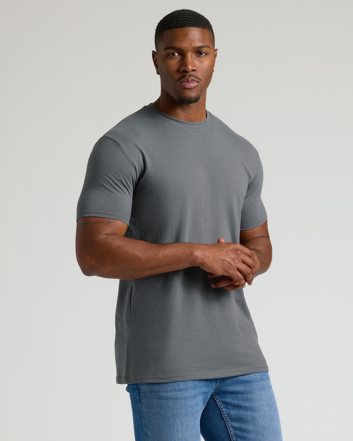 Lot de 3 T-shirts col rond Classiques coupe longue – Noir, Carbone, Blanc